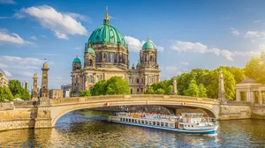 MT-15978 Berlín, Praga y Helios