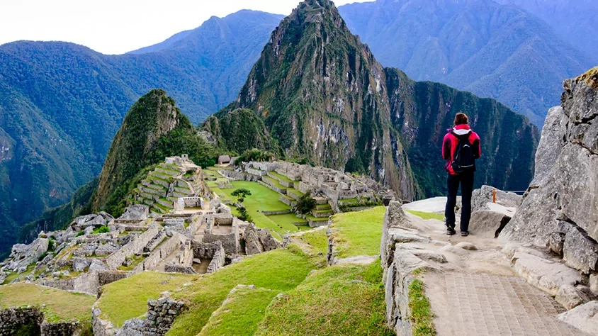 Vista a las Ruinas en Machu Picchu