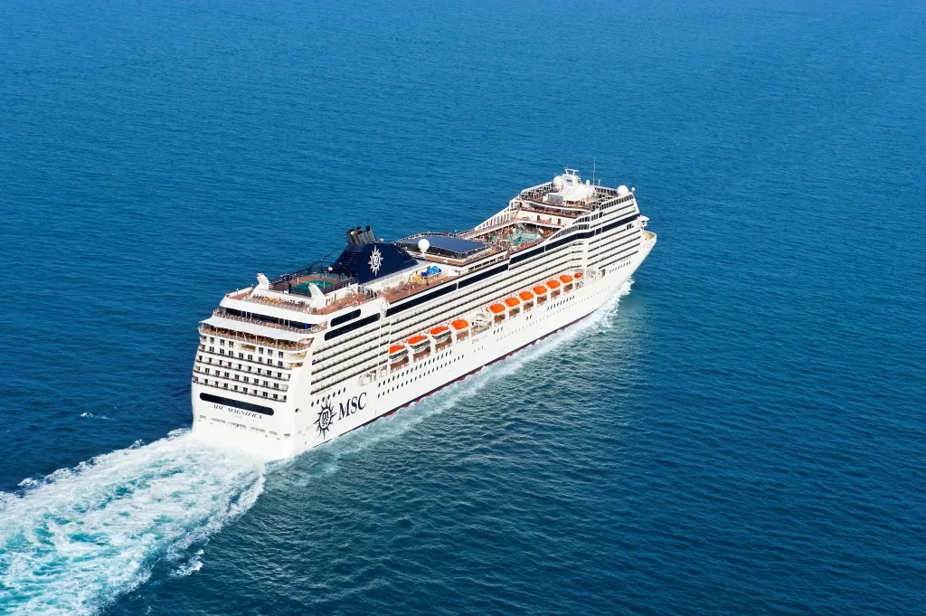  MEDITERRÁNEO, MSC MAGNIFICA