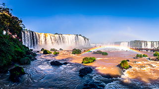 Panorama de las Cataratas en Iguassu Panorama de las Cataratas en Iguassu