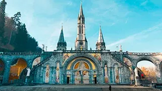 Santuario en Lourdes Francia Santuario en Lourdes Francia