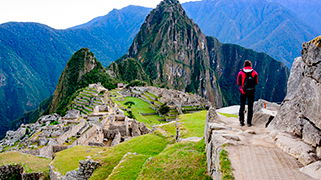 Vista a las Ruinas en Machu Picchu Vista a las Ruinas en Machu Picchu